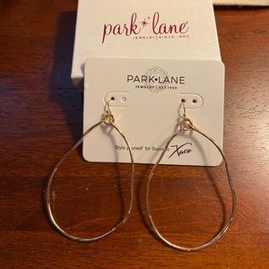 NIB ParkLane Mochi earring